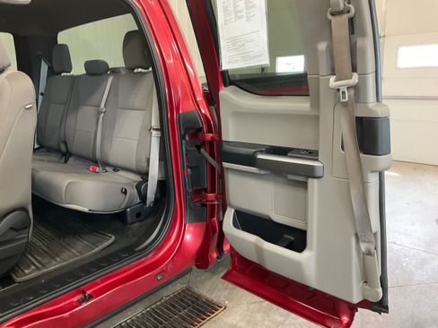 Used 2019 Ford F150 XLT AWD/4WD image 17