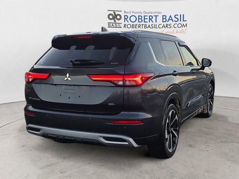 Used 2024 Mitsubishi Outlander SEL image 5