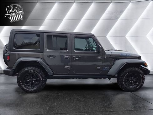 Used 2023 Jeep Wrangler Unlimited w/ Cold Weather Group image 6