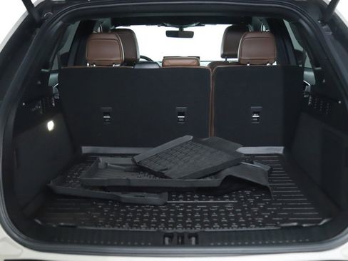 Certified 2023 Lincoln Nautilus Reserve w/ Luxury Package image 32