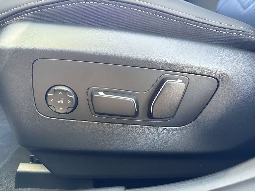 Certified 2026 BMW 530i w/ Premium Package RWD image 16