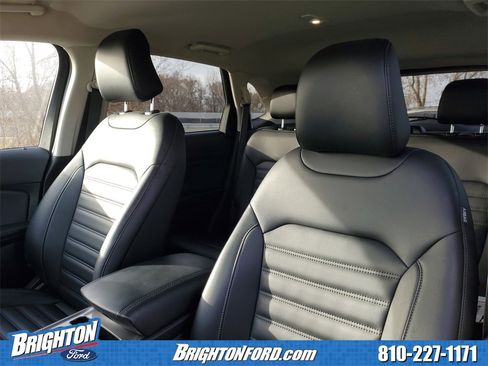 Used 2024 Ford Edge SEL w/ Convenience Package image 11