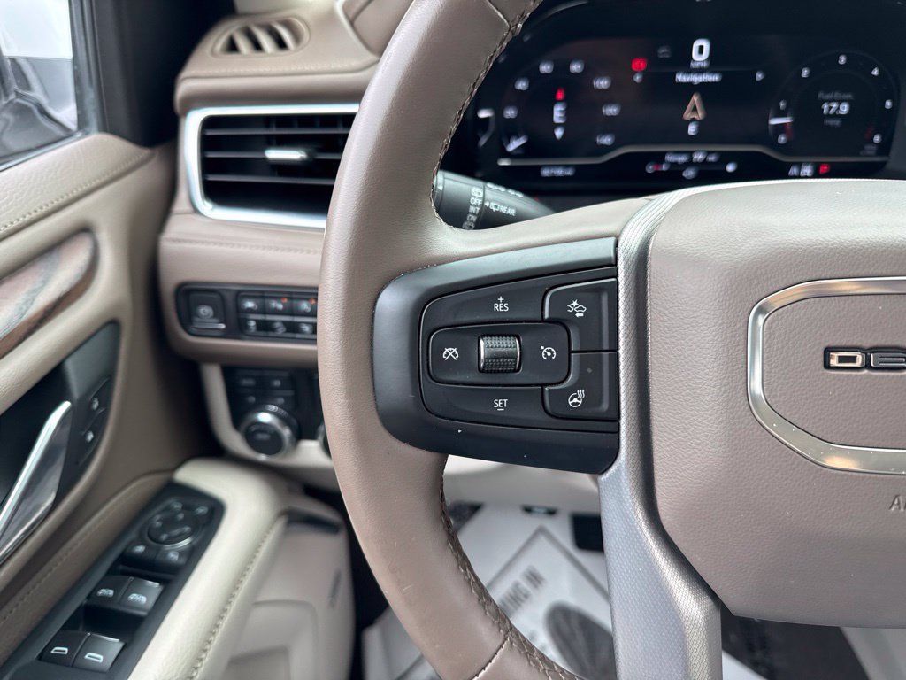Used 2023 GMC Yukon Denali AWD/4WD image 20
