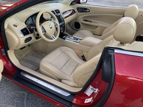 Used 2014 Jaguar XK Convertible image 14