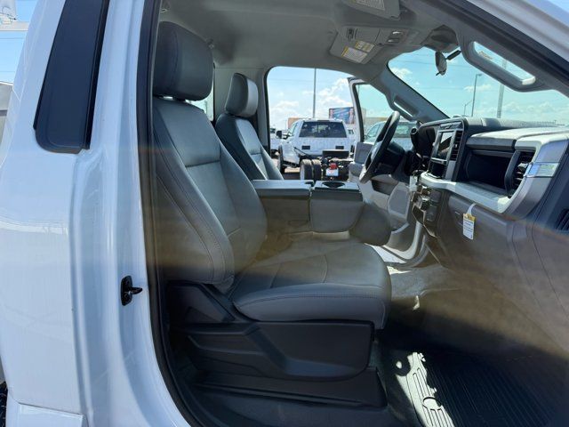 New 2026 Ford F250 XL w/ XL Chrome Package RWD image 23