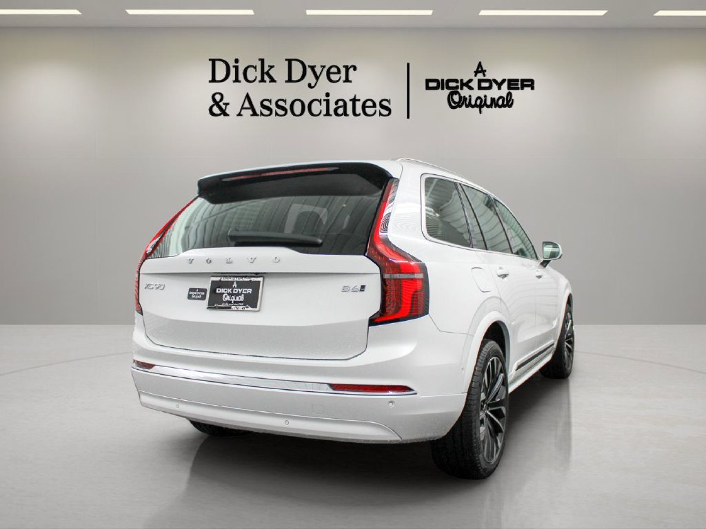 Certified 2026 Volvo XC90 B6 Ultra w/ Protection Package AWD/4WD image 4