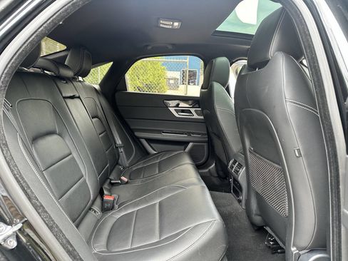 Used 2016 Jaguar XF R-Sport image 16