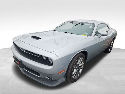Used 2022 Dodge Challenger GT image 3