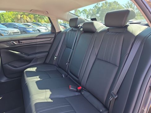 Used 2018 Honda Accord EX-L image 18