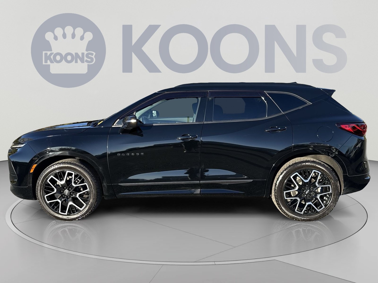 Used 2023 Chevrolet Blazer RS w/ Driver Confidence II Package AWD/4WD image 7