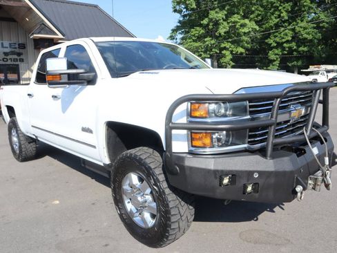 Used 2016 Chevrolet Silverado 2500 High Country w/ Duramax Plus Package AWD/4WD image 3