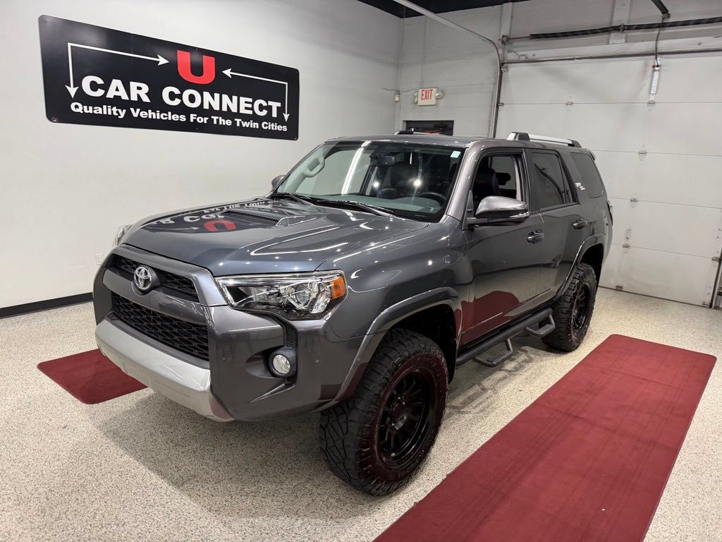 Used 2018 Toyota 4Runner TRD Off-Road Premium AWD/4WD image 4