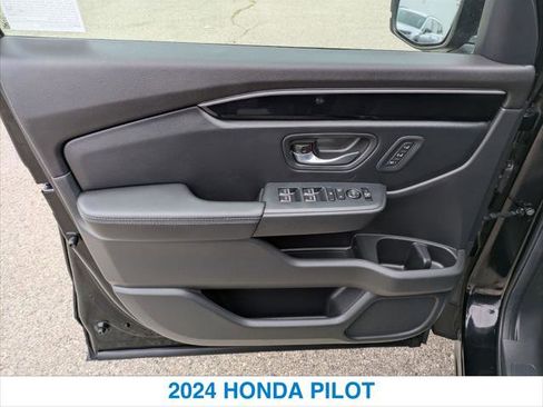 Certified 2024 Honda Pilot EX-L image 12