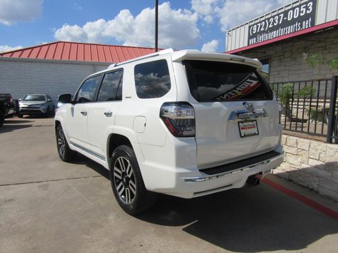 Used 2016 Toyota 4Runner Limited image 3