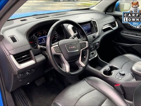 Used 2024 GMC Terrain SLT image 13