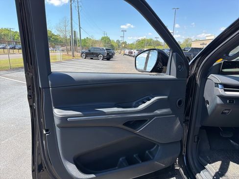 Used 2025 Lincoln Navigator Reserve w/ Jet Appearance Package image 21