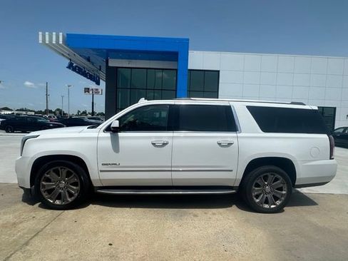 Used 2016 GMC Yukon XL Denali w/ Open Road Package RWD image 4
