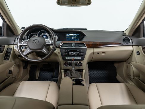 Used 2014 Mercedes-Benz C 300 4MATIC Sedan image 15