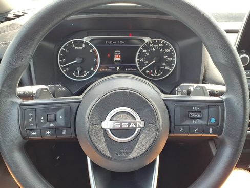 Used 2024 Nissan Rogue SV FWD image 14