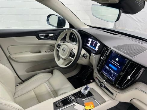 Used 2023 Volvo XC60 B5 Ultimate w/ Climate Package AWD/4WD image 29