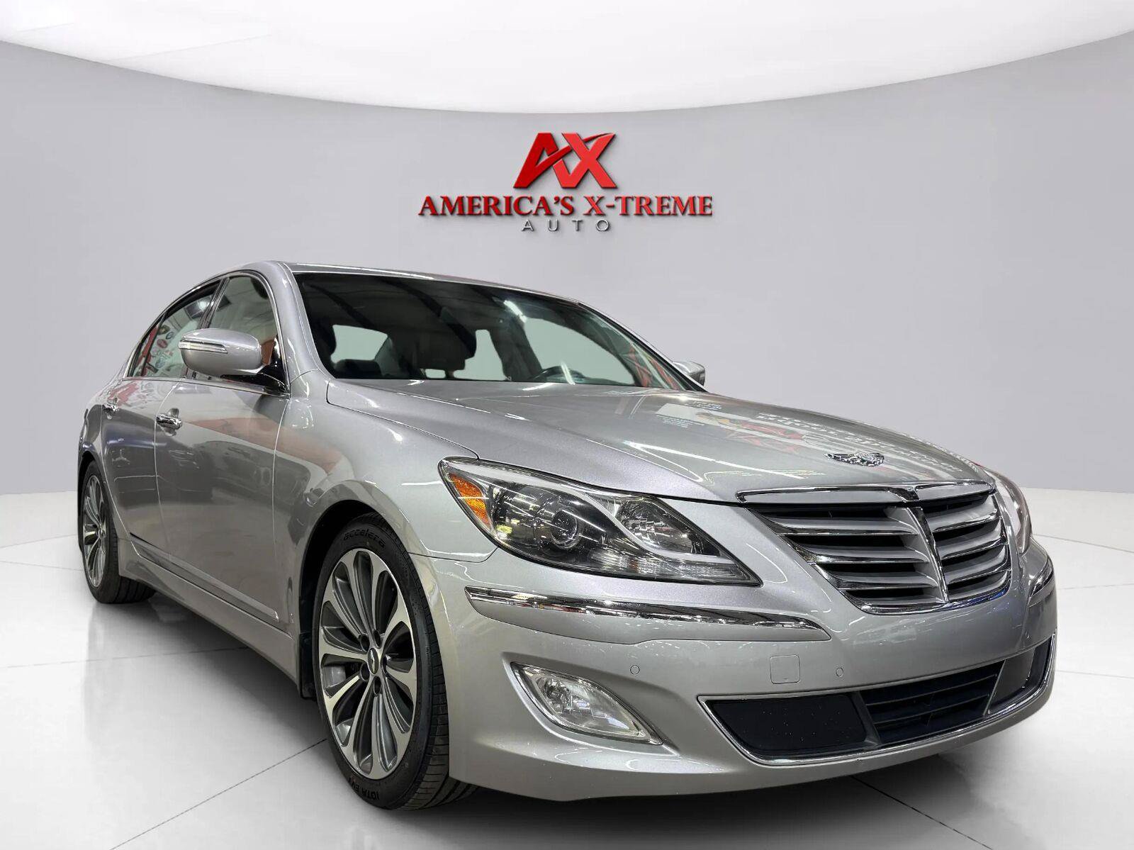 Used 2013 Hyundai Genesis 5.0 R-Spec RWD image 10