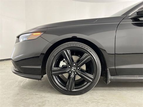 Used 2024 Honda Accord Sport image 32