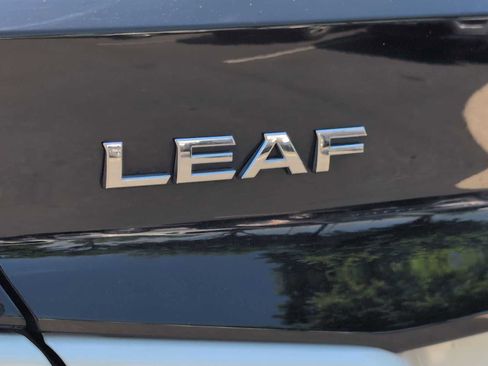 Used 2020 Nissan Leaf SL Plus w/ Protection Package FWD image 13