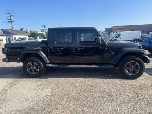Used 2022 Jeep Gladiator Sport AWD/4WD image 4