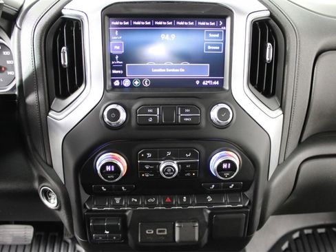 Used 2023 GMC Sierra 3500 SLE w/ SLE Convenience Package image 21