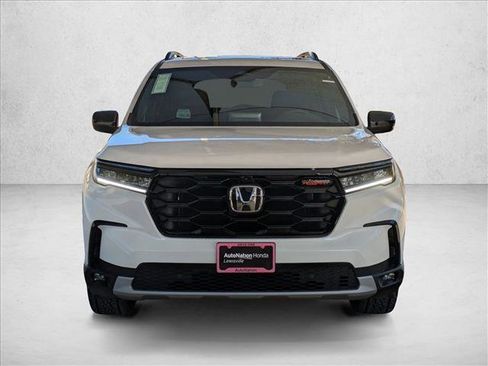 New 2025 Honda Pilot TrailSport image 6