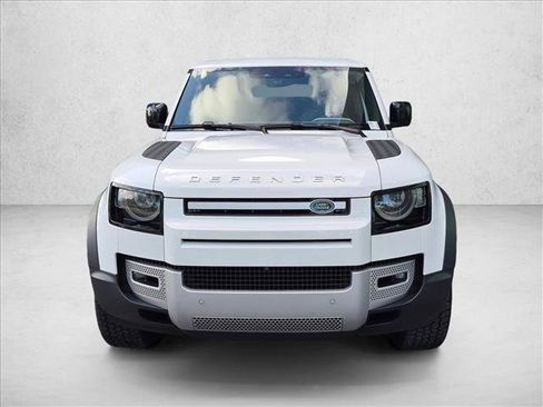 Used 2023 Land Rover Defender 110 SE AWD/4WD image 2