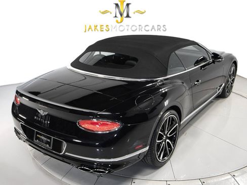 Used 2020 Bentley Continental GT V8 image 12