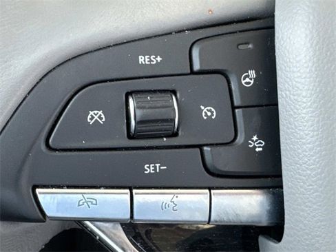 Used 2023 Cadillac XT6 Premium Luxury w/ Technology Package image 29