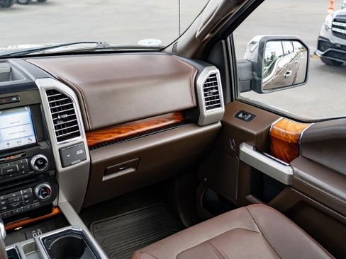Used 2016 Ford F150 King Ranch w/ Equipment Group 601A Luxury AWD/4WD image 28