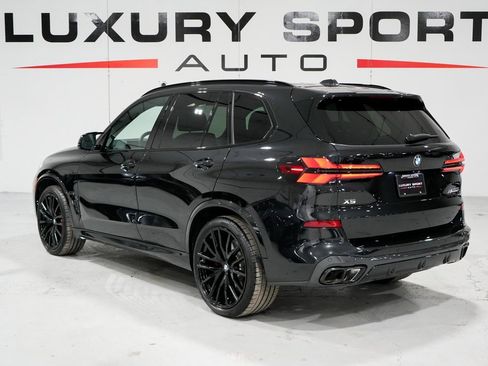 Used 2025 BMW X5 M60i image 3