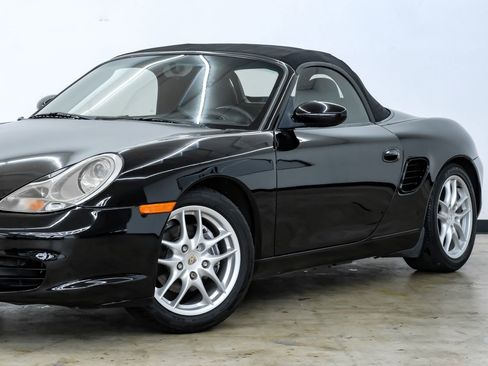Used 2004 Porsche Boxster image 4