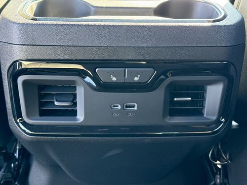 New 2026 GMC Sierra 2500 AT4 image 33