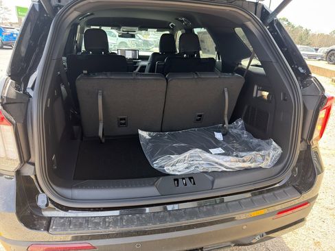 New 2026 Ford Explorer ST-Line w/ ST-Line Street Pack image 20