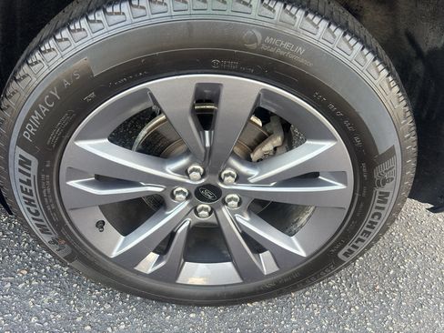 Used 2025 Ford Explorer Active w/ Active Comfort Package AWD/4WD image 11