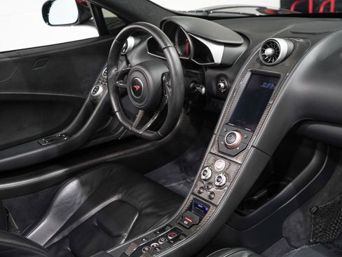 Used 2013 McLaren MP4-12C Spider RWD image 19