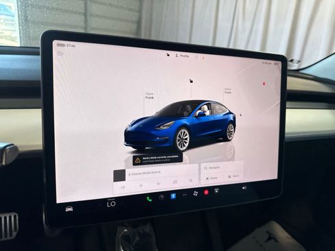 Used 2022 Tesla Model 3 Long Range AWD/4WD image 24