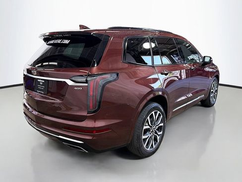 Used 2022 Cadillac XT6 Sport w/ Technology Package AWD/4WD image 9