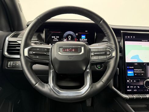 Used 2025 GMC Acadia Elevation image 26