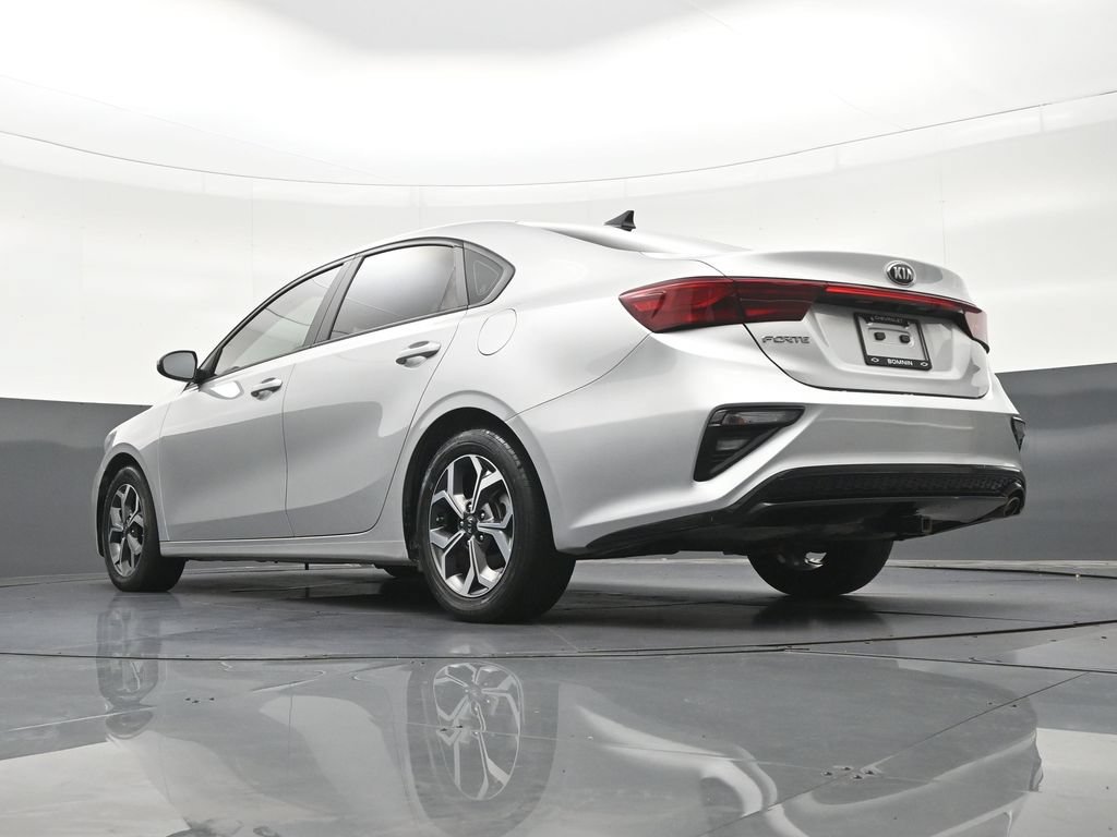 Used 2020 Kia Forte LXS FWD image 25