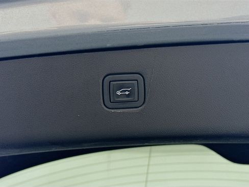 Used 2024 Chevrolet Blazer LT w/ Convenience Package image 28