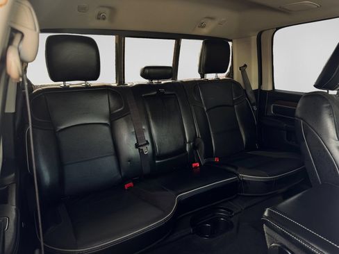 Used 2024 RAM 2500 Laramie w/ Safety Group AWD/4WD image 32