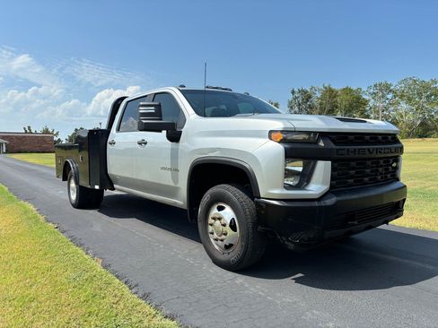 Used 2021 Chevrolet Silverado 3500 W/T w/ WT Convenience Package AWD/4WD image 3