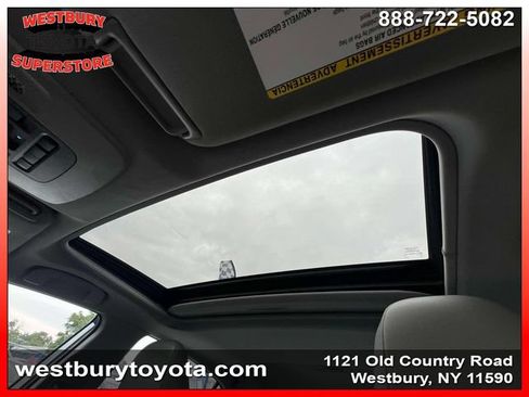 Used 2019 Toyota Camry SE FWD image 34