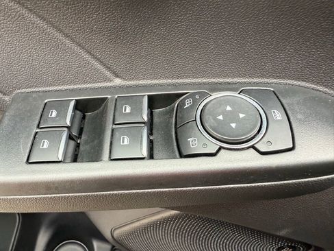 Certified 2024 Ford Escape SE w/ PHEV Premium Package image 20