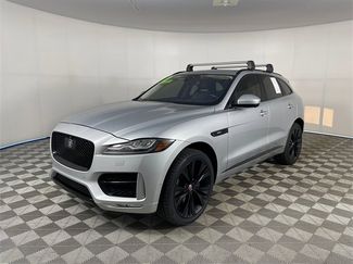 Used 2017 Jaguar F-PACE R-Sport image 1